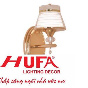 Đèn vách kính 150*140*260 - LED 7W, ánh sáng vàng